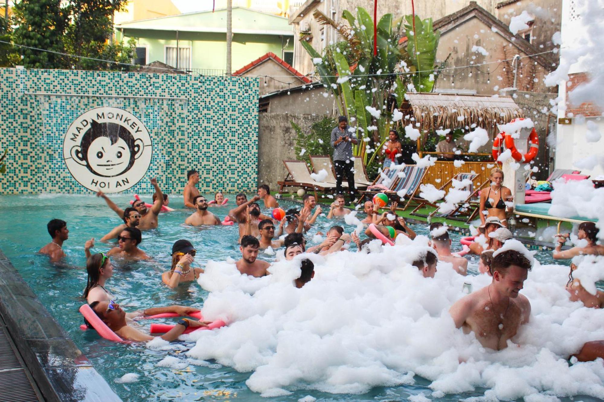 Mad Monkey Hoi An Hostel Екстериор снимка