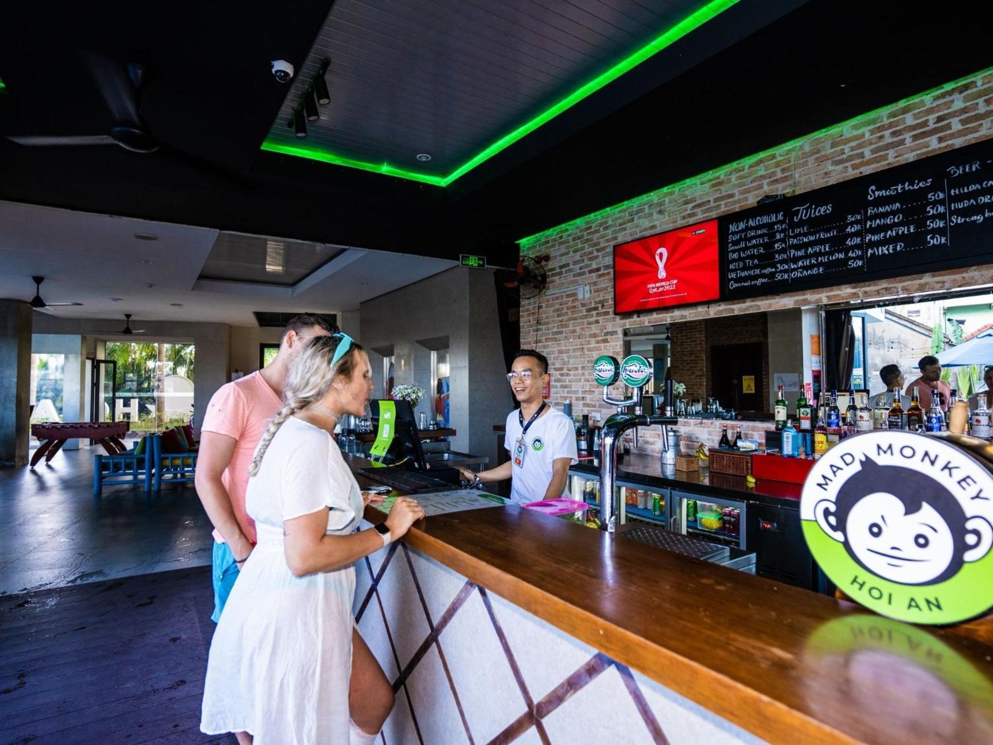 Mad Monkey Hoi An Hostel Екстериор снимка