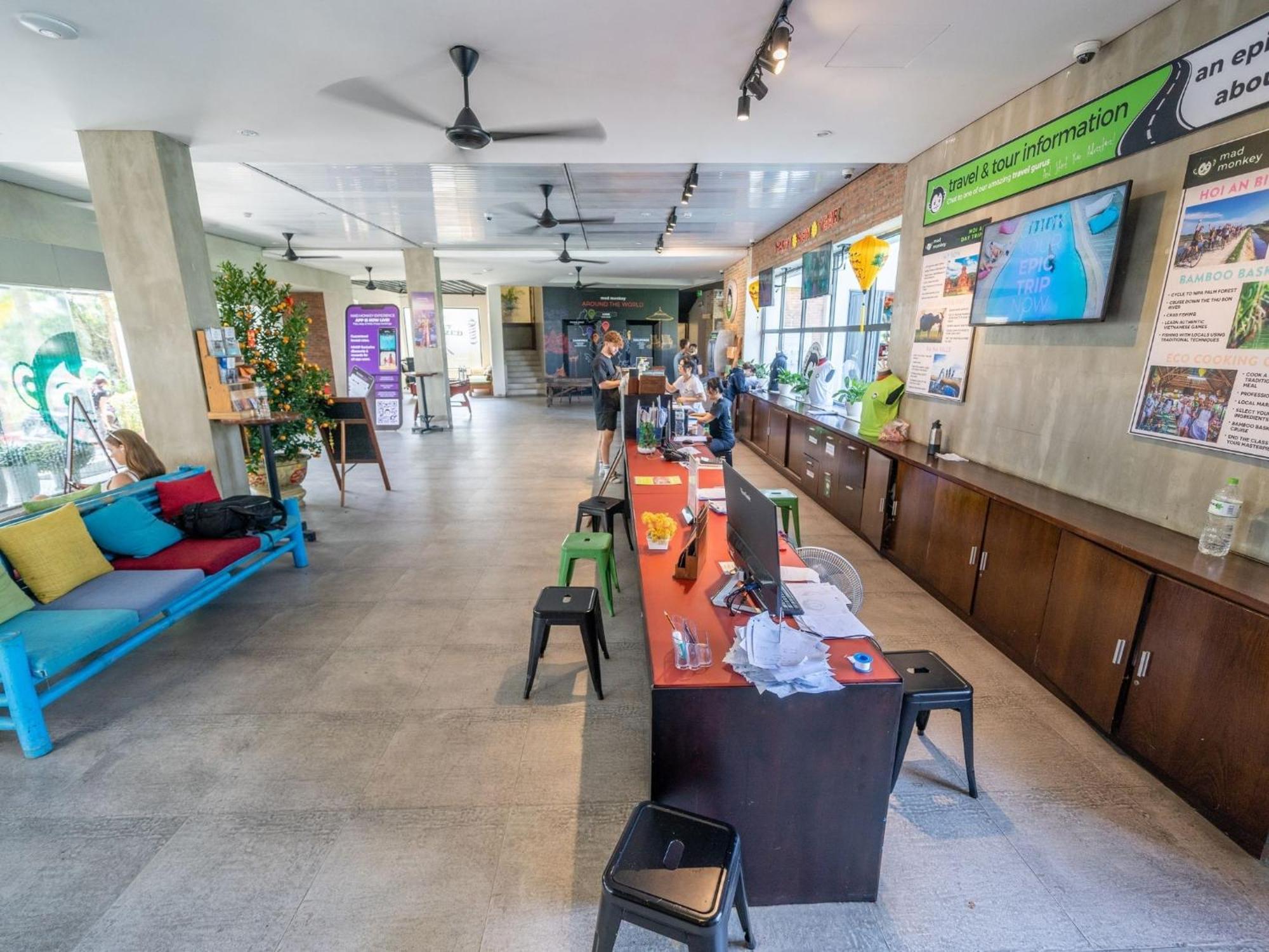 Mad Monkey Hoi An Hostel Екстериор снимка